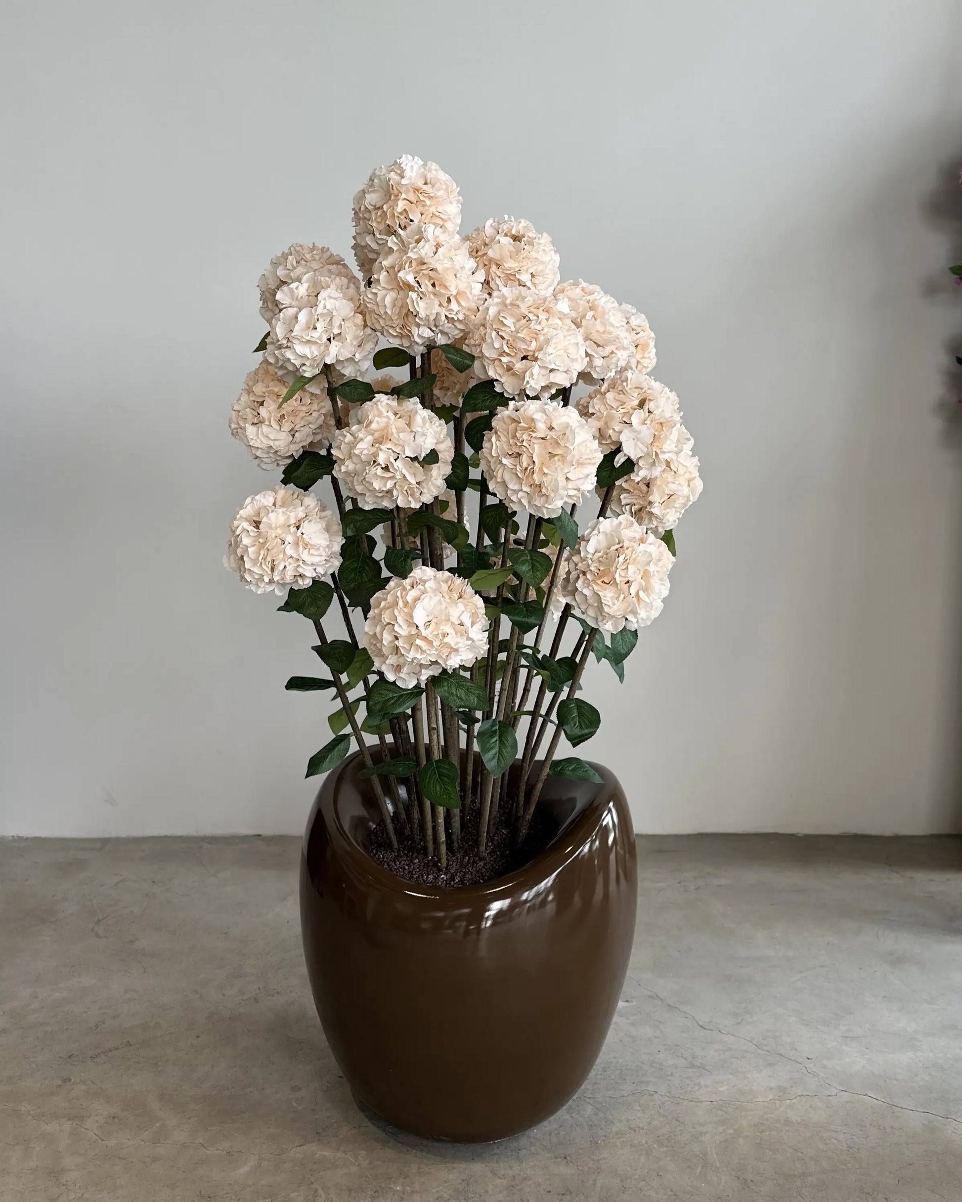 Elegant Artificial Hydrangea Tree with Vase - Realistic Botanical Decor