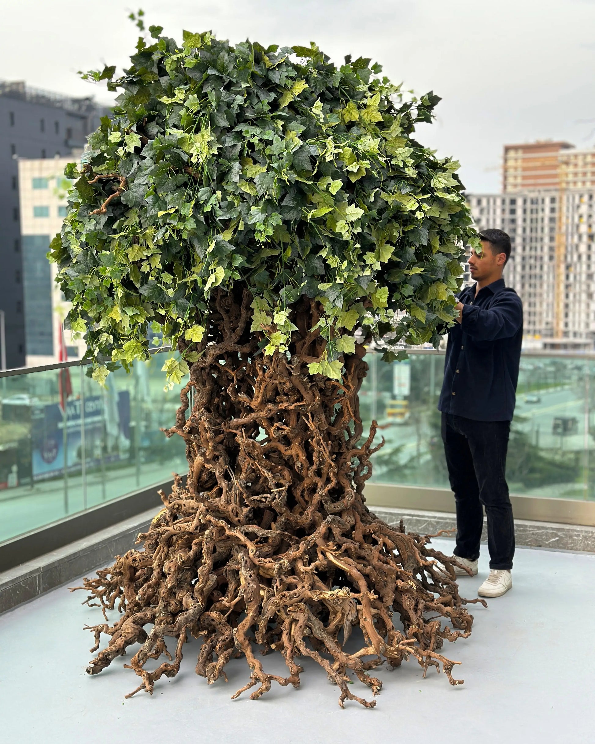 Lifelike Artificial Çanakkale Oak Tree, Handcrafted for Hotels, Restaurants, Villas